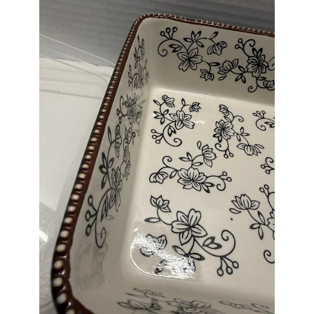 3 Pc Temp-Tations Bakeware Floral Lace 1.5 QT Square w/Lid & Hot Plate